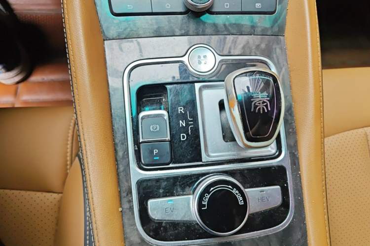 Used BYD Qin New Energy 2018 1.5T Smart Connect Premium Model Gear Lever