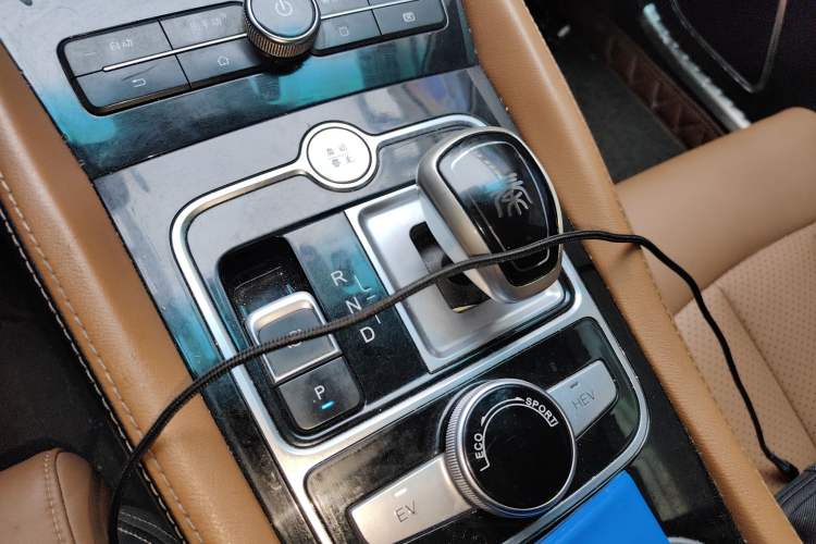 Used BYD Qin New Energy 2018 1.5T Smart Connect Premium Model Gear Lever