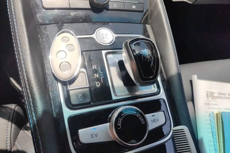 Used BYD Qin New Energy 2018 1.5T Smart Connect Elite Model Gear Lever