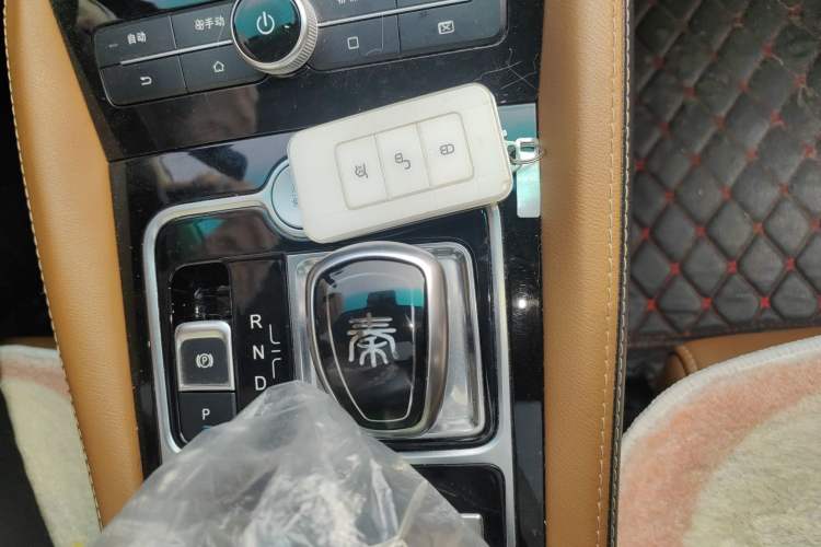 Used BYD Qin New Energy 2018 1.5T Smart Connect Premium Model Gear Lever