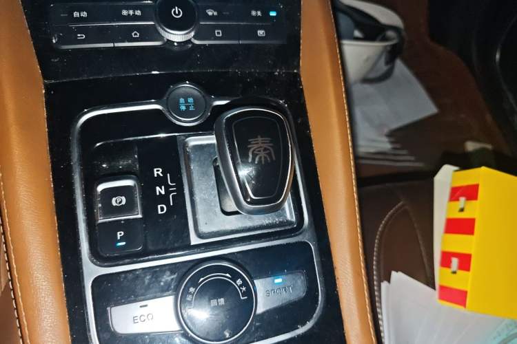 Used BYD Qin New Energy 2018 Qin EV450 Smart Connect Prestige Model Gear Lever