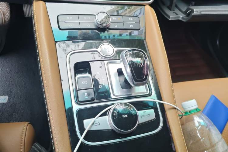 Used BYD Qin New Energy 2018 Qin EV450 Smart Connect Prestige Model Gear Lever