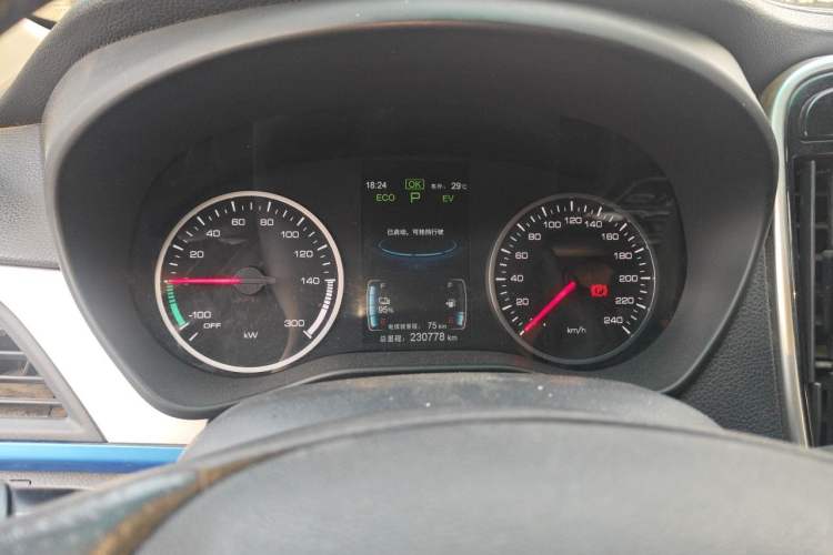 Used BYD Qin New Energy 2018 1.5T Smart Connect Elite Model Instrument Cluster