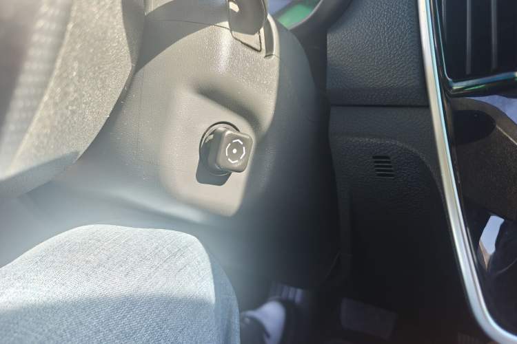Used BYD Qin New Energy 2018 Qin EV450 Smart Connect Prestige Model Interior 11