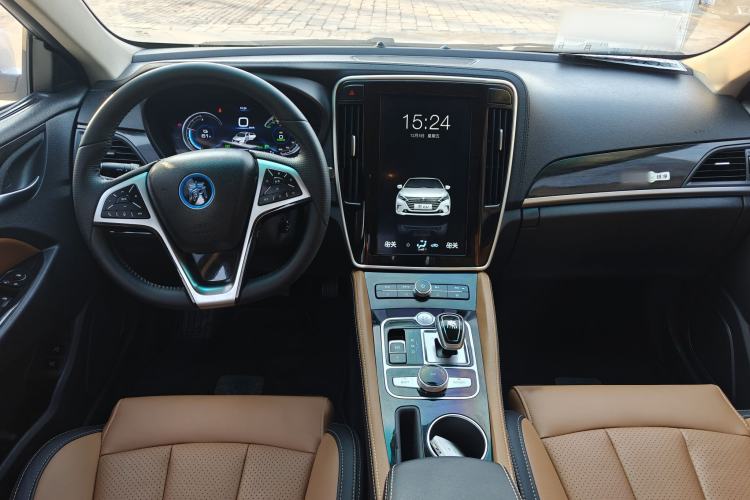 Used BYD Qin New Energy 2018 Qin EV450 Smart Connect Prestige Model Interior 2