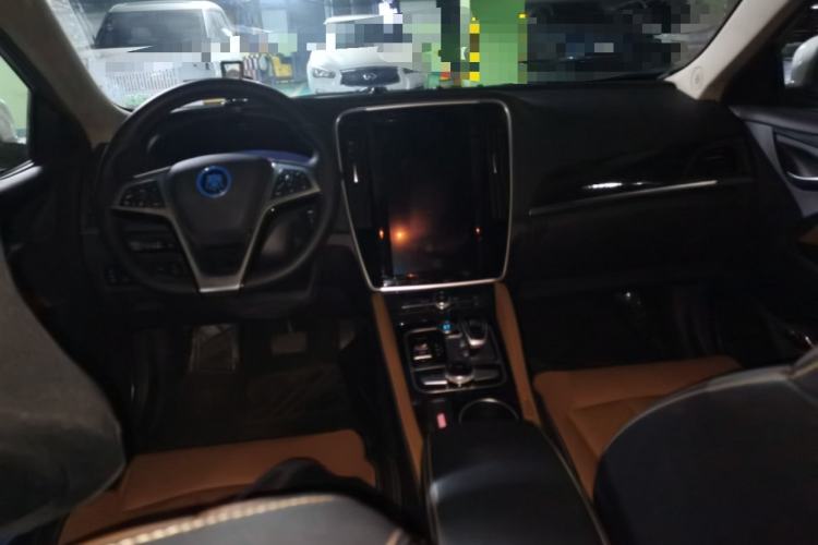 Used BYD Qin New Energy 2018 Qin EV450 Smart Connect Prestige Model Interior 2