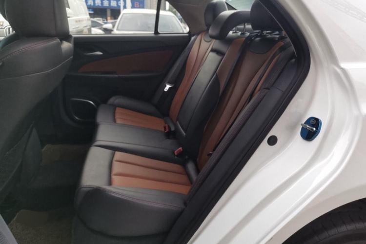 Used BYD Qin New Energy 2018 1.5T Smart Connect Elite Model Interior 5