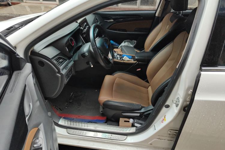 Used BYD Qin New Energy 2018 1.5T Smart Connect Premium Model Left Front Seat