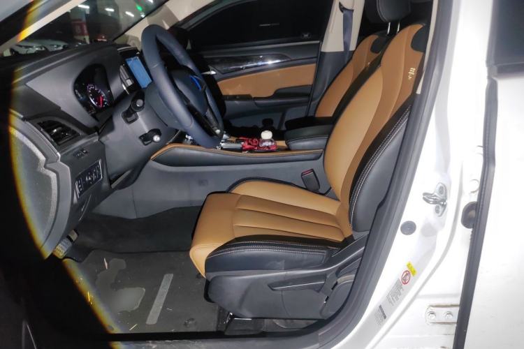 Used BYD Qin New Energy 2018 1.5T Smart Connect Premium Model Left Front Seat