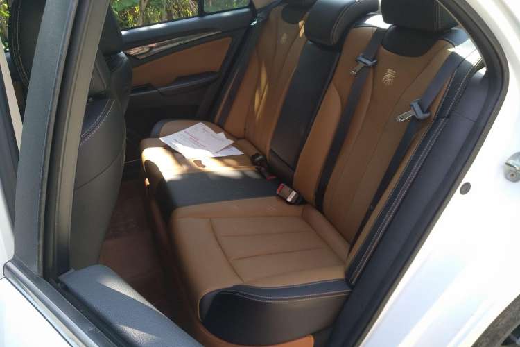 Used BYD Qin New Energy 2018 1.5T Smart Connect Premium Model Left Rear Seat