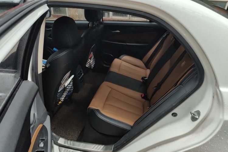 Used BYD Qin New Energy 2018 1.5T Smart Connect Premium Model Left Rear Seat