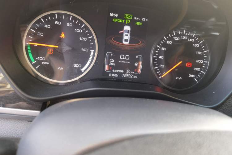 Used BYD Qin New Energy 2018 1.5T Smart Connect Premium Model Odometer Close Up