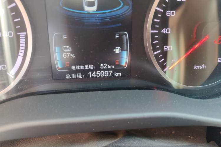 Used BYD Qin New Energy 2018 1.5T Smart Connect Elite Model Odometer Close Up