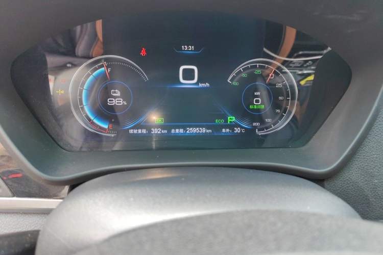 Used BYD Qin New Energy 2018 Qin EV450 Smart Connect Prestige Model Odometer Close Up