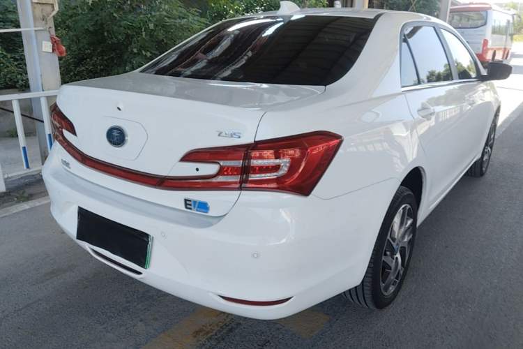 Used BYD Qin New Energy 2018 Qin EV450 Smart Connect Prestige Model Rear Right 45 Deg
