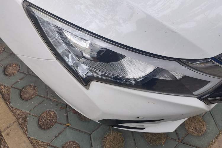 Used BYD Qin New Energy 2018 1.5T Smart Connect Premium Model Right Front Headlight