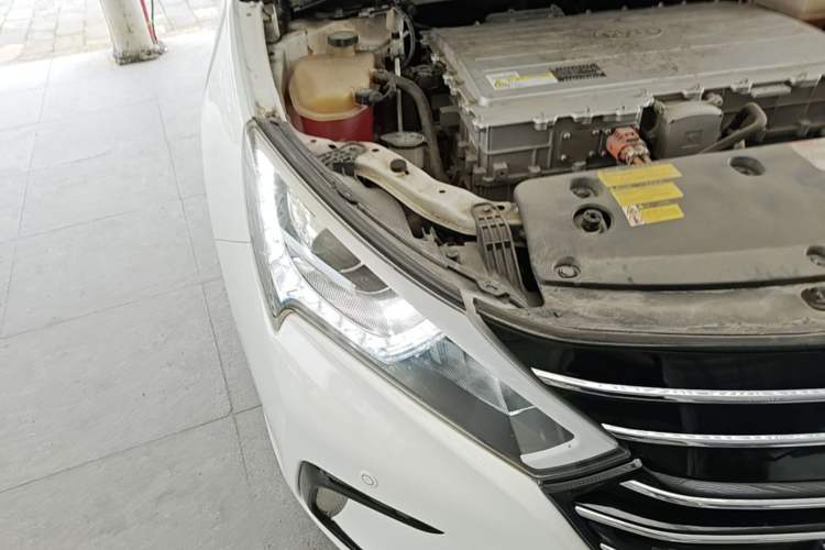 Used BYD Qin New Energy 2018 Qin EV450 Smart Connect Prestige Model Right Front Headlight