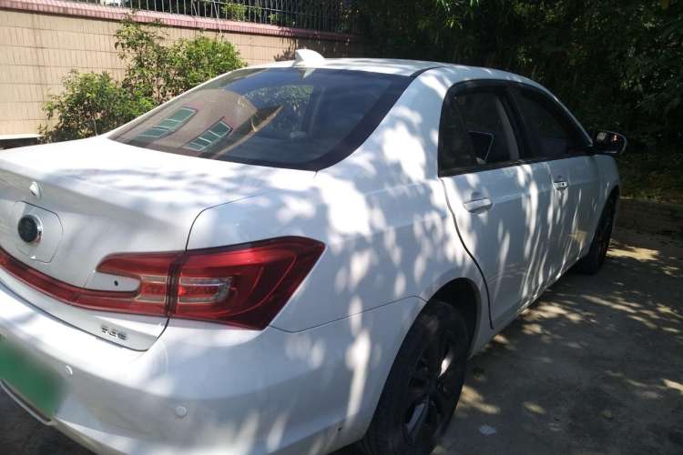 Used BYD Qin New Energy 2018 1.5T Smart Connect Premium Model Right Side