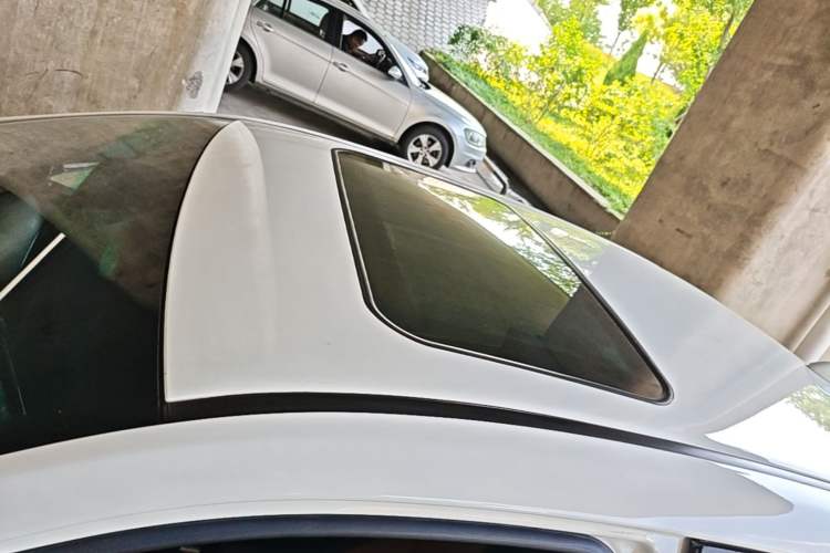Used BYD Qin New Energy 2018 Qin EV450 Smart Connect Prestige Model Roof
