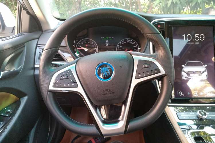 Used BYD Qin New Energy 2018 1.5T Smart Connect Premium Model Steering Wheel