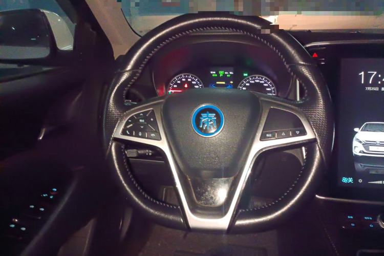 Used BYD Qin New Energy 2018 1.5T Smart Connect Elite Model Steering Wheel