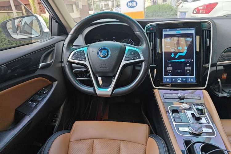 Used BYD Qin New Energy 2018 Qin EV450 Smart Connect Prestige Model Steering Wheel