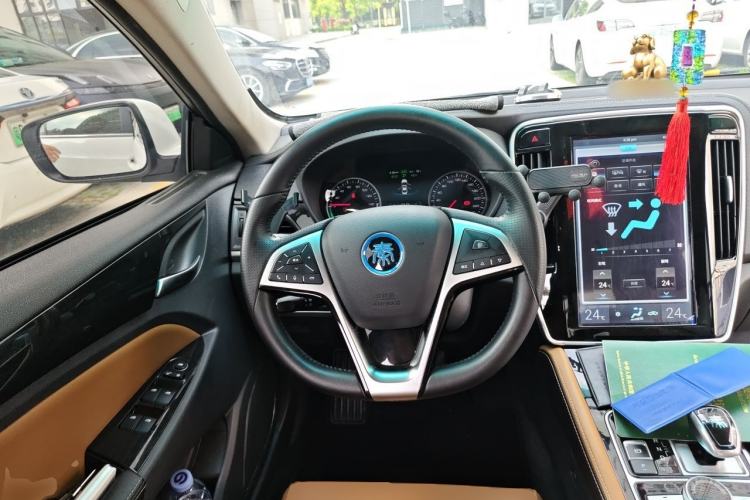 Used BYD Qin New Energy 2018 1.5T Smart Connect Premium Model Steering Wheel