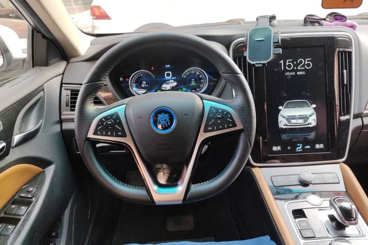 Used BYD Qin New Energy 2018 Qin EV450 Smart Connect Prestige Model Steering Wheel