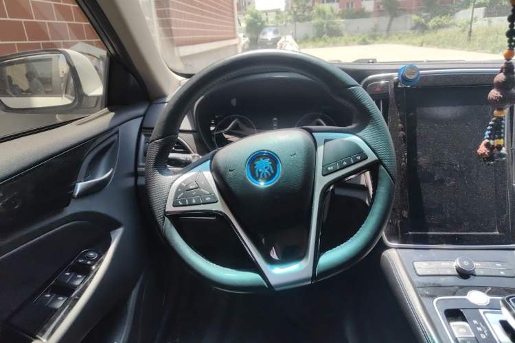 Used BYD Qin New Energy 2018 1.5T Smart Connect Elite Model Steering Wheel