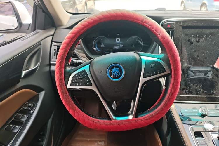 Used BYD Qin New Energy 2018 Qin EV450 Smart Connect Prestige Model Steering Wheel