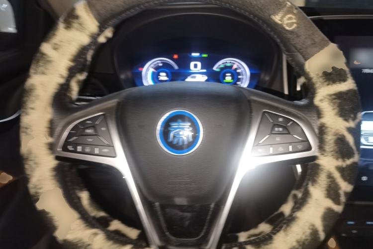 Used BYD Qin New Energy 2018 Qin EV450 Smart Connect Prestige Model Steering Wheel