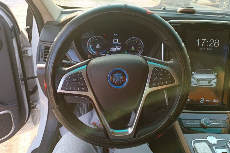 Used BYD Qin New Energy 2018 Qin EV450 Smart Connect Prestige Model Steering Wheel