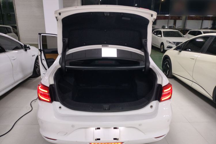 Used BYD Qin New Energy 2018 Qin EV450 Smart Connect Prestige Model Trunk