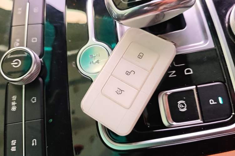 Used BYD Qin New Energy 2018 1.5T Smart Connect Premium Model Vehicle Key