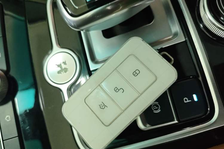 Used BYD Qin New Energy 2018 1.5T Smart Connect Premium Model Vehicle Key