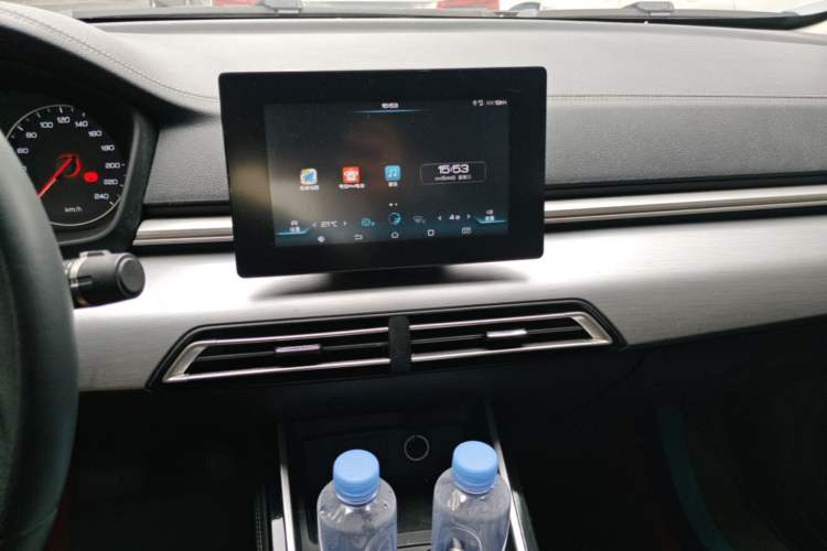 Used BYD Qin New Energy 2019 High-Range Luxury Model Audio And AC Panel