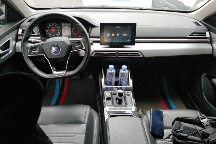 Used BYD Qin New Energy 2019 High-Range Luxury Model Center Console