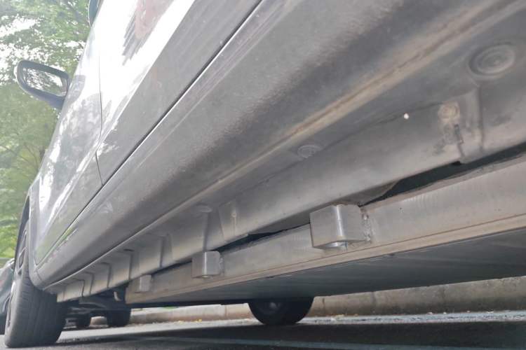 Used BYD Qin New Energy 2019 High-Range Luxury Model Chassis Rear Left