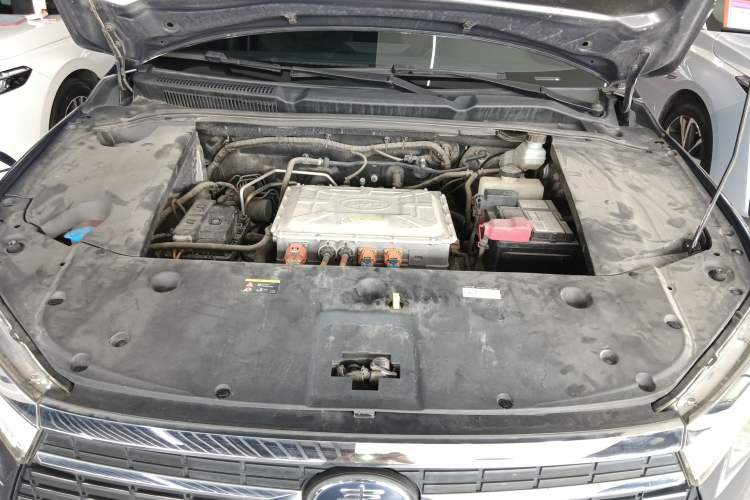 Used BYD Qin New Energy 2019 High-Range Luxury Model Engine Bay