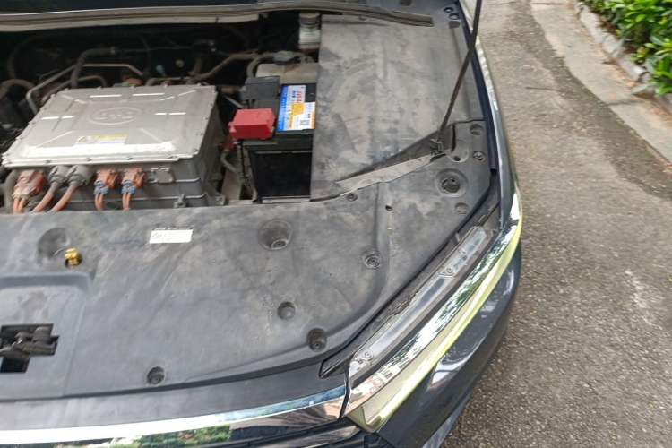 Used BYD Qin New Energy 2019 High-Range Luxury Model Engine Bay Left