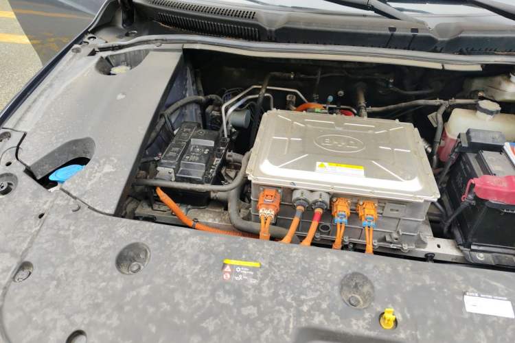 Used BYD Qin New Energy 2019 High-Range Luxury Model Engine Bay Right