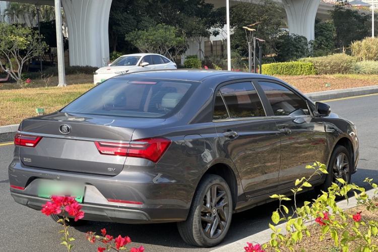 Used BYD Qin New Energy 2019 High-Range Luxury Model Exterior 4