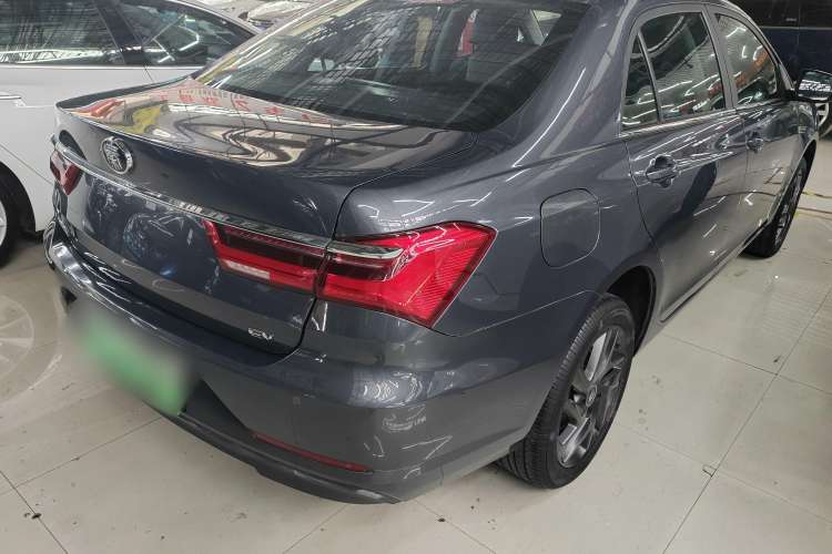 Used BYD Qin New Energy 2019 High-Range Luxury Model Exterior 5