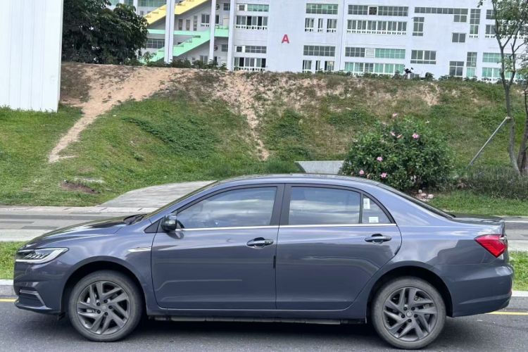 Used BYD Qin New Energy 2019 High-Range Luxury Model Exterior 6
