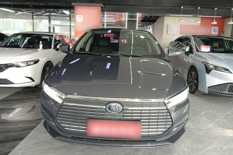 Used BYD Qin New Energy 2019 High-Range Luxury Model Front