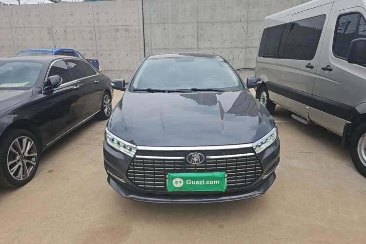 Used BYD Qin New Energy 2019 High-Range Deluxe Model Front