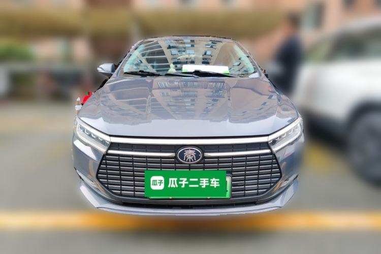 Used BYD Qin New Energy 2019 High-Range Luxury Model Front