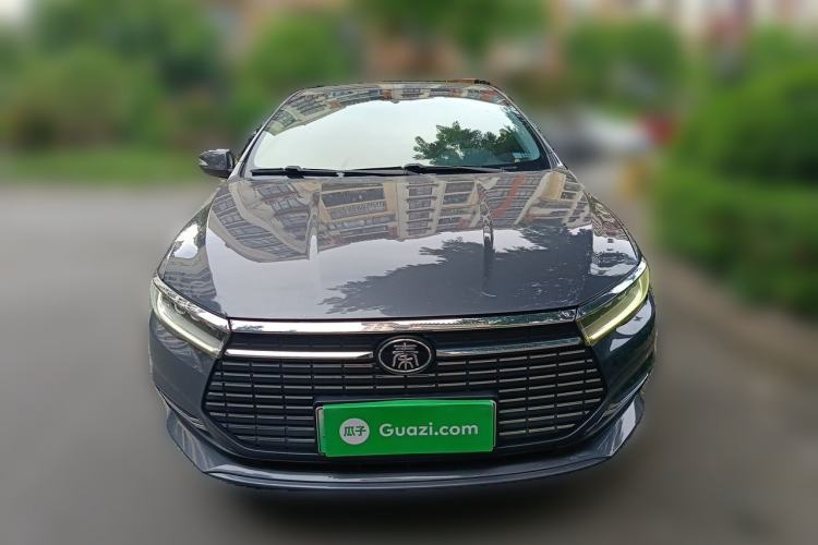 Used BYD Qin New Energy 2019 High-Range Luxury Model Front