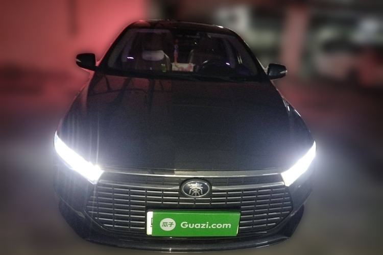 Used BYD Qin New Energy 2019 High-Range Deluxe Model Front