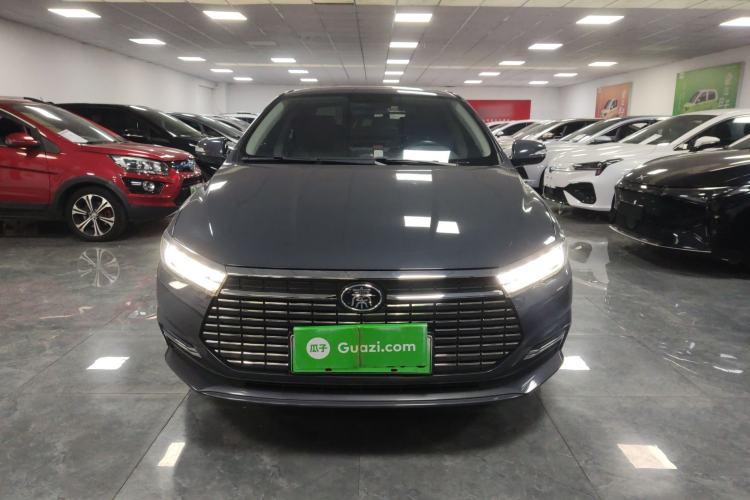 Used BYD Qin New Energy 2019 High-Range Deluxe Model Front